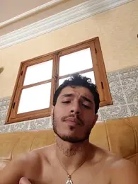 Thewildaliii0 webcam stripchat model stream image