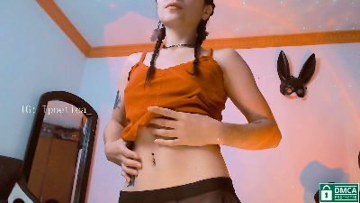 Poetica_ webcam model stream image