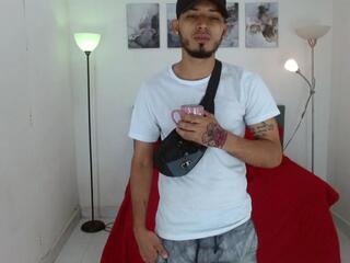 Thomas Cuper webcam model stream image