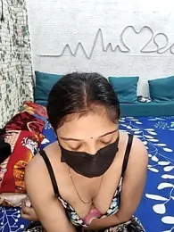 Aahanaaa webcam model stream image