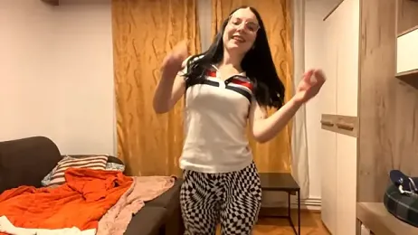 DoraRobertos webcam model stream image