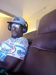 DreamvilleINC webcam model stream image