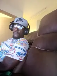 DreamvilleINC webcam model stream image