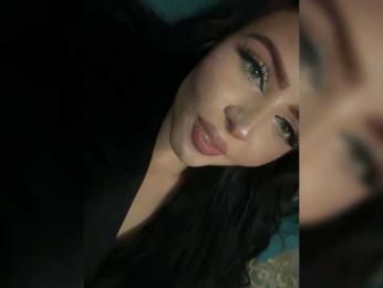 RoyalMinds webcam model stream image