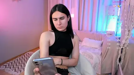 HeyAlena webcam model stream image
