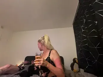 Hailey_amour webcam model stream image