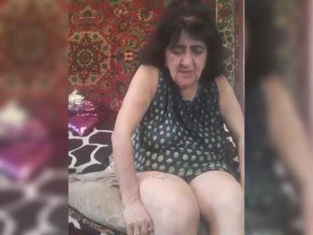 LovelyLori webcam model stream image