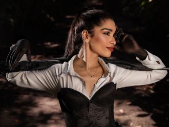 BriellaCollins webcam model stream image