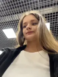 KittyQueeny webcam model stream image