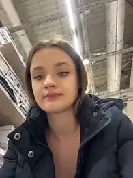 KittyQueeny webcam model stream image