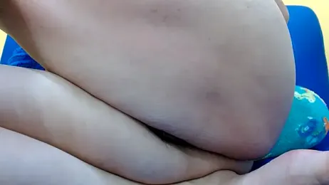 thebesthairypussy2 webcam model stream image