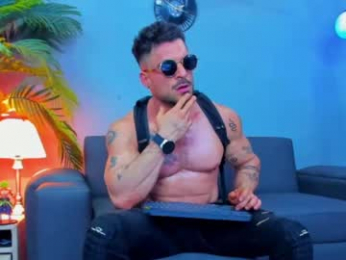 dennis_cox_ webcam model stream image