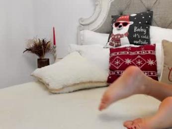 larissa4 webcam chaturbate model stream image