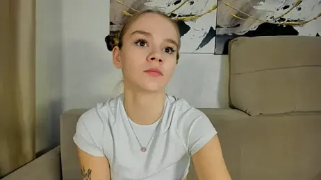 Angel_oci webcam model stream image