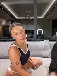 SexOnMyLvL webcam model stream image