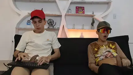 THREE_GUYS_HOT webcam model stream image