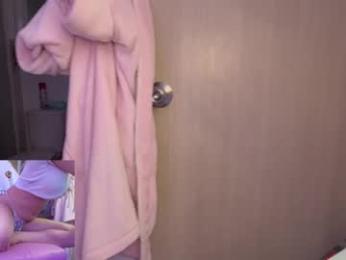 sweetlune webcam model stream image