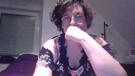 OIseauNoir88 webcam model stream image