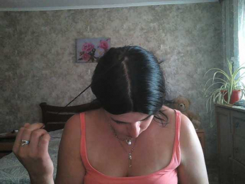 KristiWhite webcam model stream image