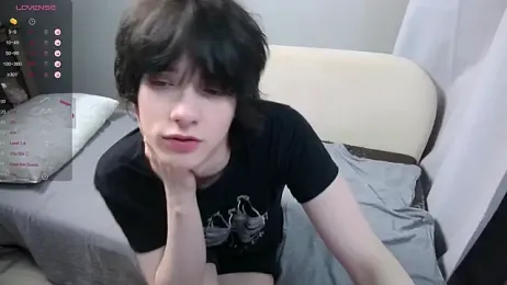 LeonBoykisser webcam stripchat model stream image