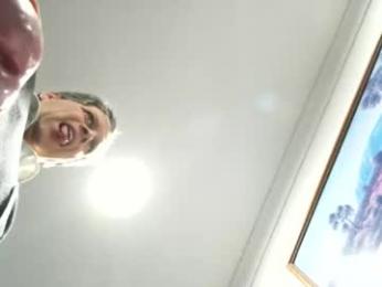 grattitude webcam model stream image