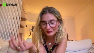 BlondyFever webcam model stream image