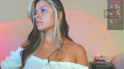 Roxanna_G webcam model stream image