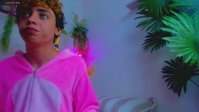 Twinkk_Guy webcam model stream image