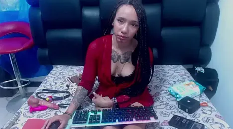 XxxReinaSexyBodyxxX777 webcam model stream image