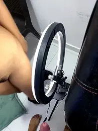 RoomExotic11 webcam model stream image