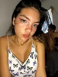 RoomExotic11 webcam model stream image