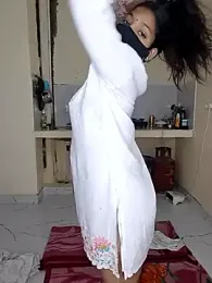 riya190 webcam stripchat model stream image