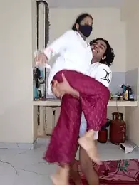 riya190 webcam model stream image