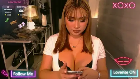 TsDominantCumloader webcam model stream image