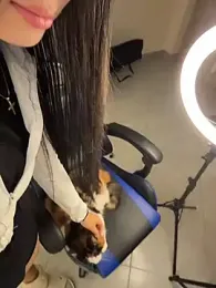 Sarasanders_4 webcam model stream image