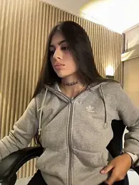 Sarasanders_4 webcam model stream image