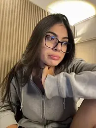 Sarasanders_4 webcam model stream image