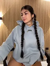 Sarasanders_4 webcam model stream image