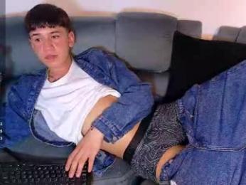 twink_daren webcam model stream image