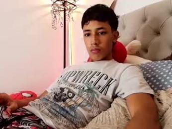 ostin_18hot webcam model stream image