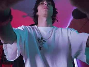 olliver___y webcam chaturbate model stream image
