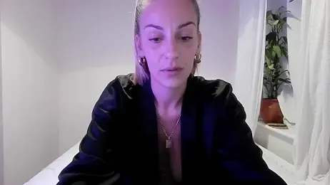 Edenfox- webcam model stream image