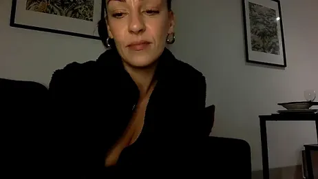 Edenfox- webcam model stream image