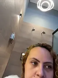 Chloe_Leaozinho webcam stripchat model stream image