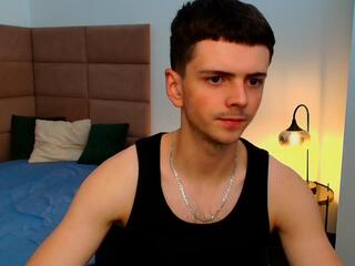 Leon Angelov webcam model stream image