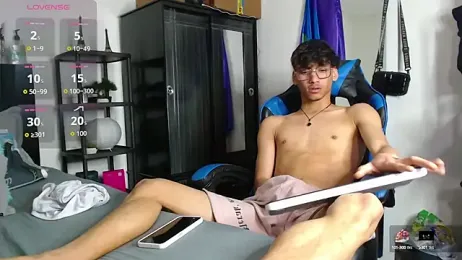 Gael_Jones webcam model stream image