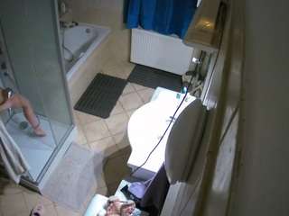 voyeurcam-julmodels-bath-2nd-2 webcam model stream image