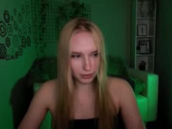 effysosweet webcam chaturbate model stream image