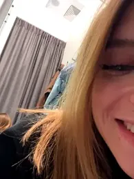 -AngelAri- webcam model stream image
