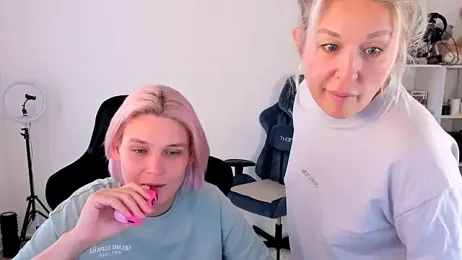 hotblonds webcam model stream image